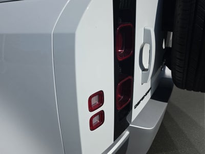 2025 Land Rover Defender S