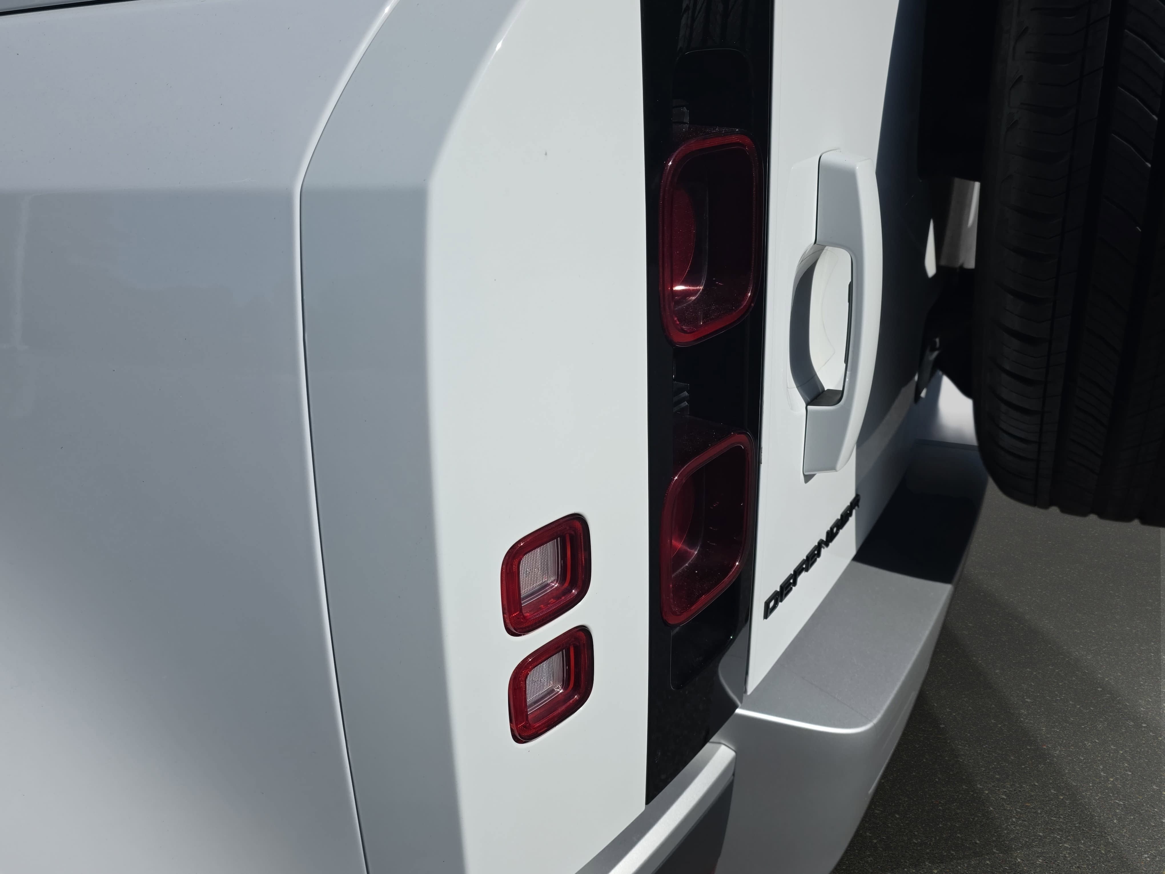 2025 Land Rover Defender S