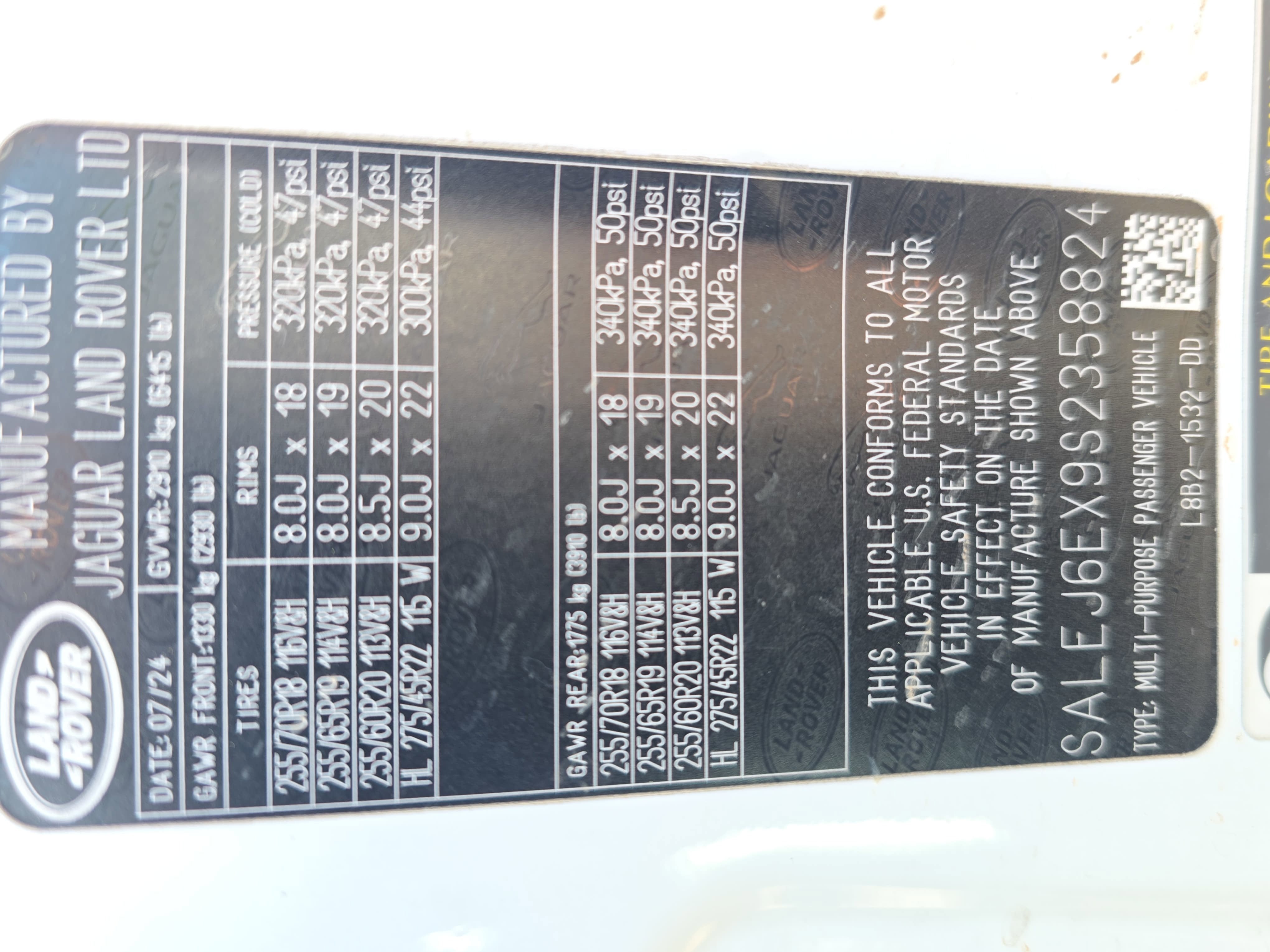 2025 Land Rover Defender S