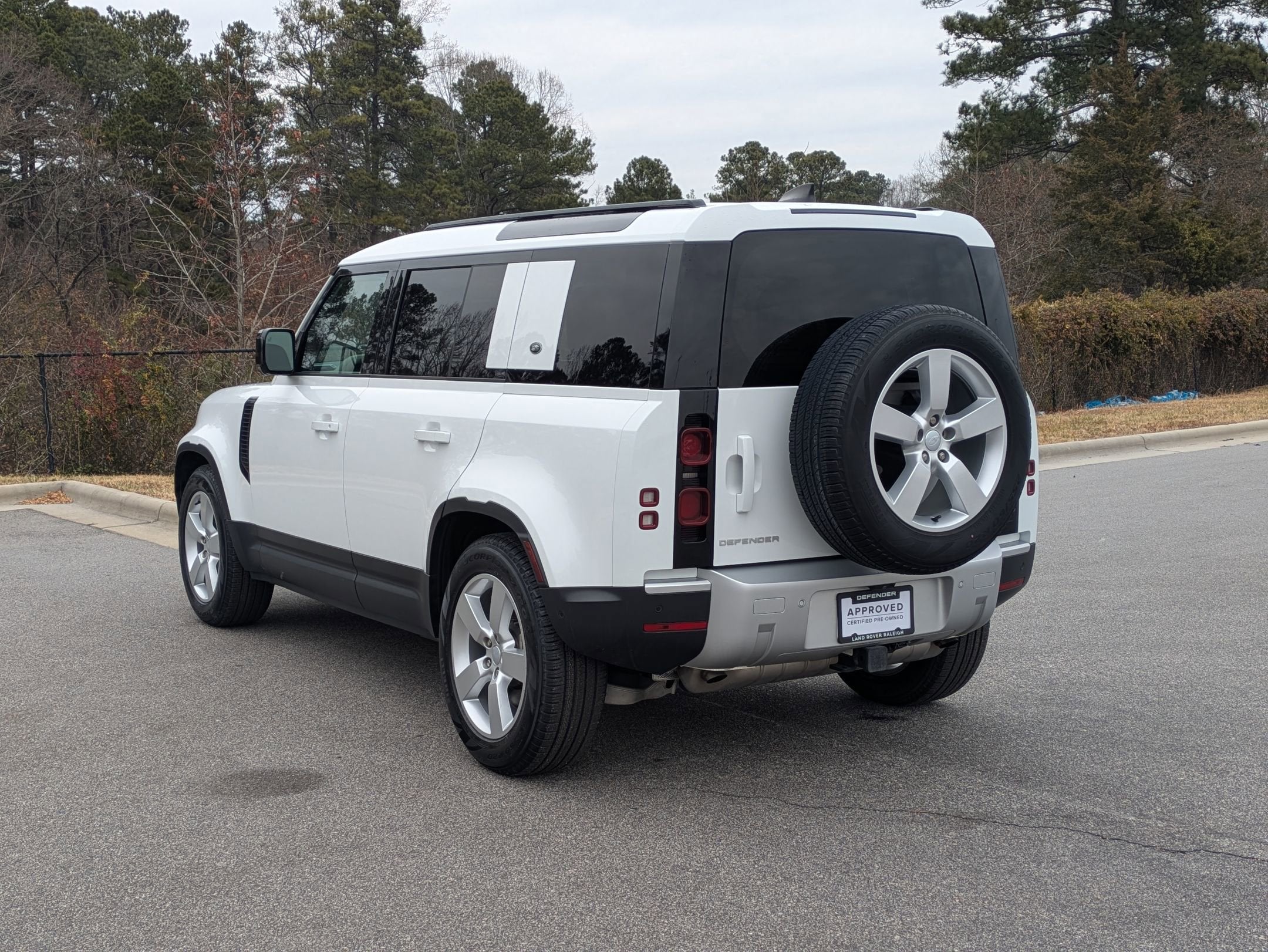 2024 Land Rover Defender S