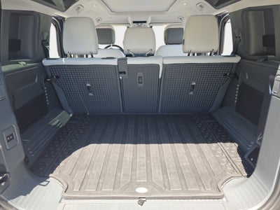 2025 Land Rover Defender S