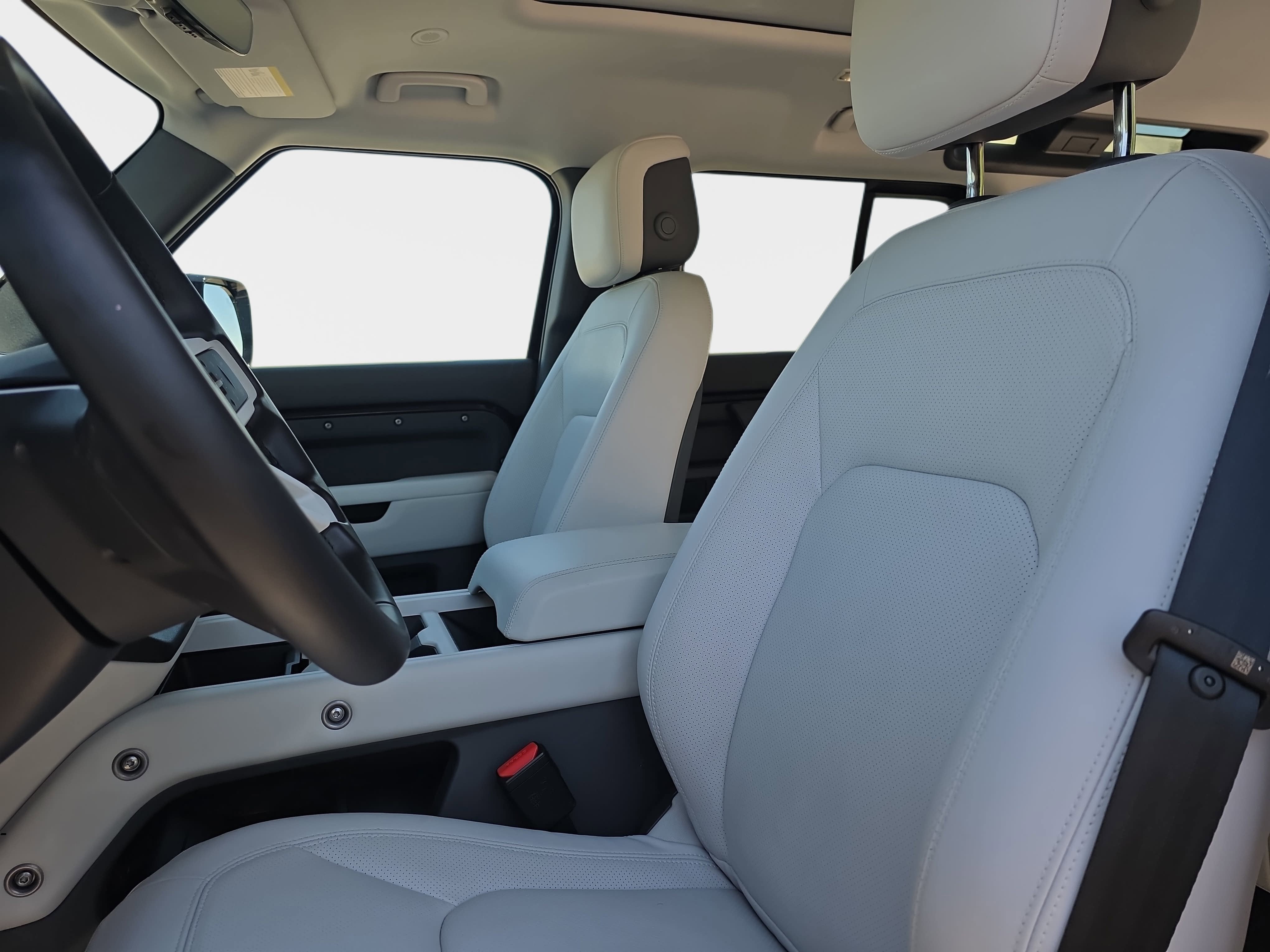 2025 Land Rover Defender S