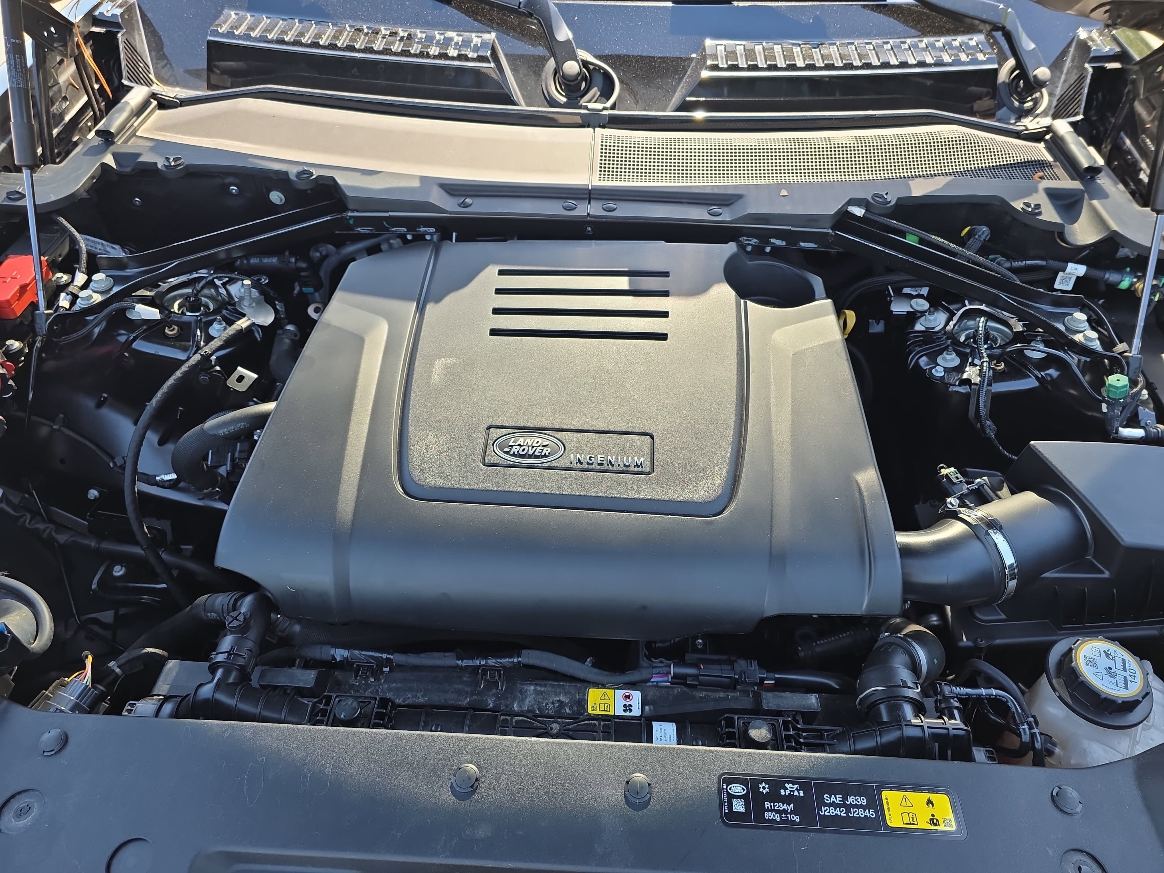 2025 Land Rover Defender S