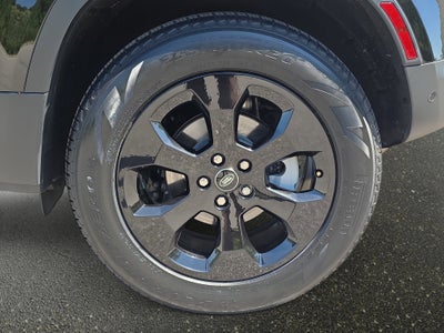 2025 Land Rover Defender S