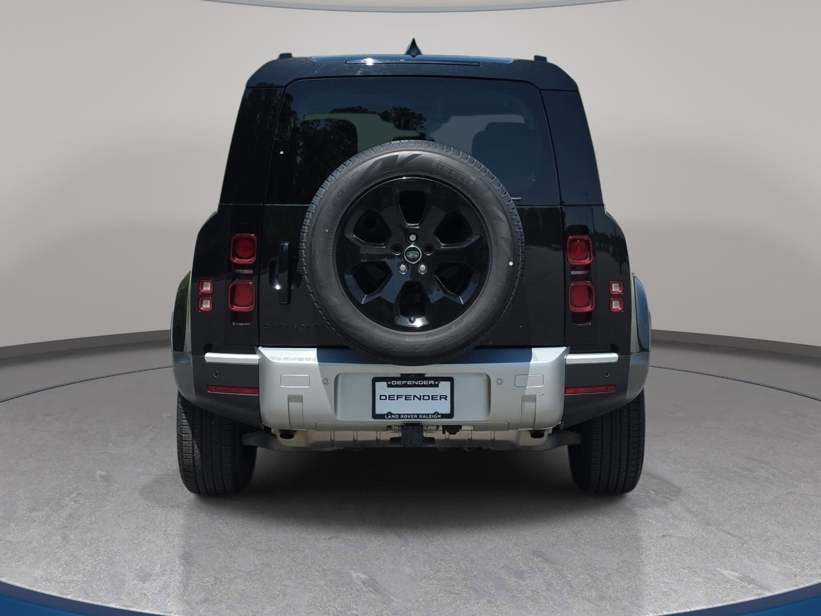 2025 Land Rover Defender S