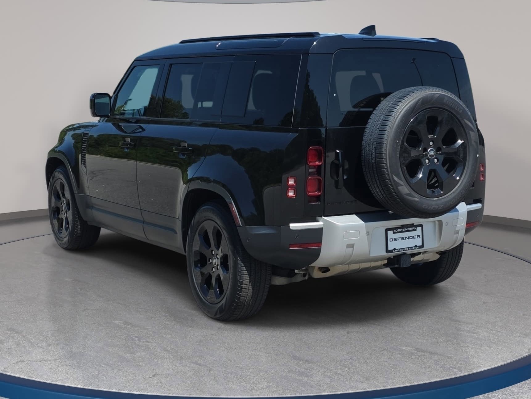 2025 Land Rover Defender S