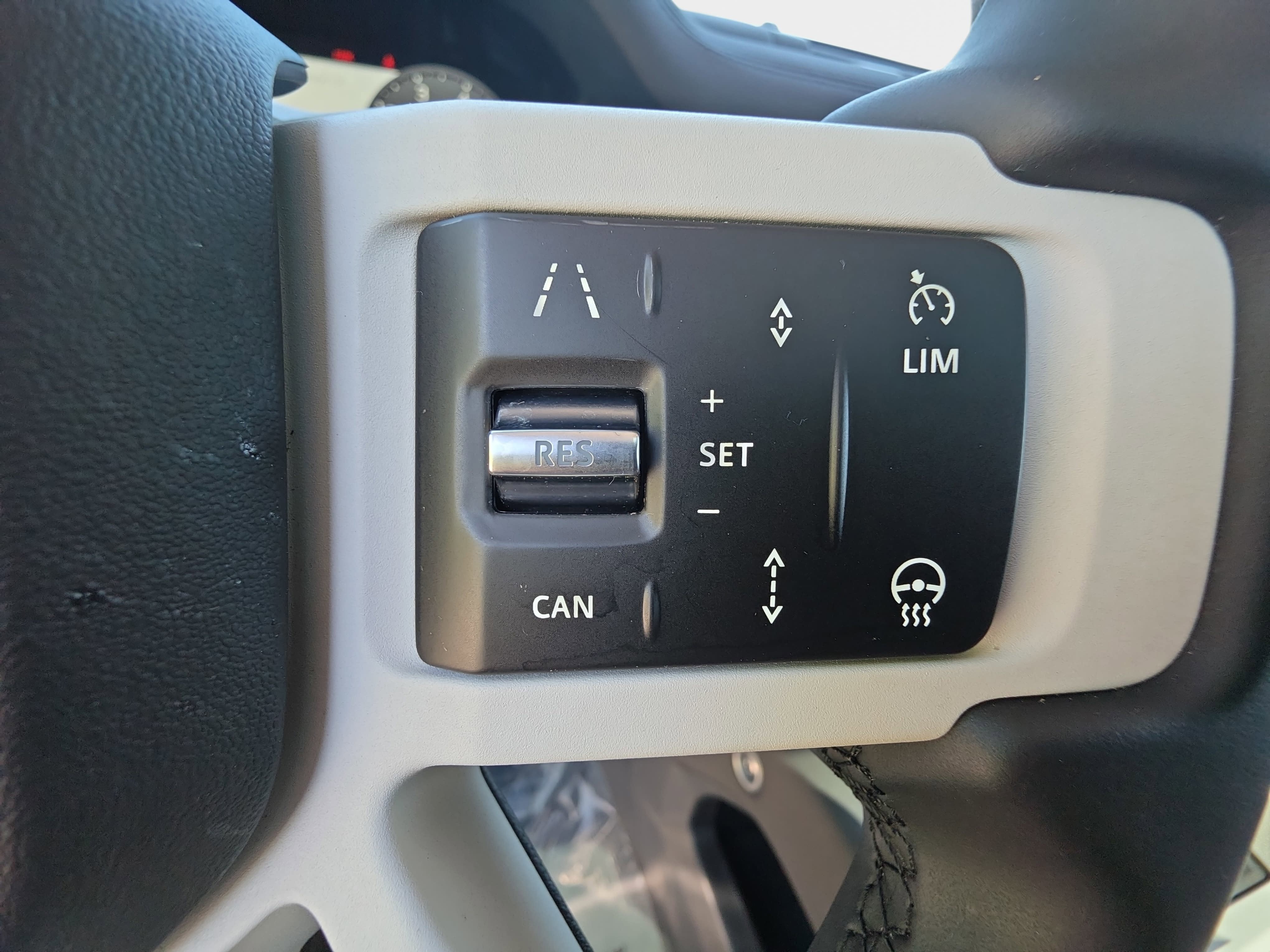 2025 Land Rover Defender S