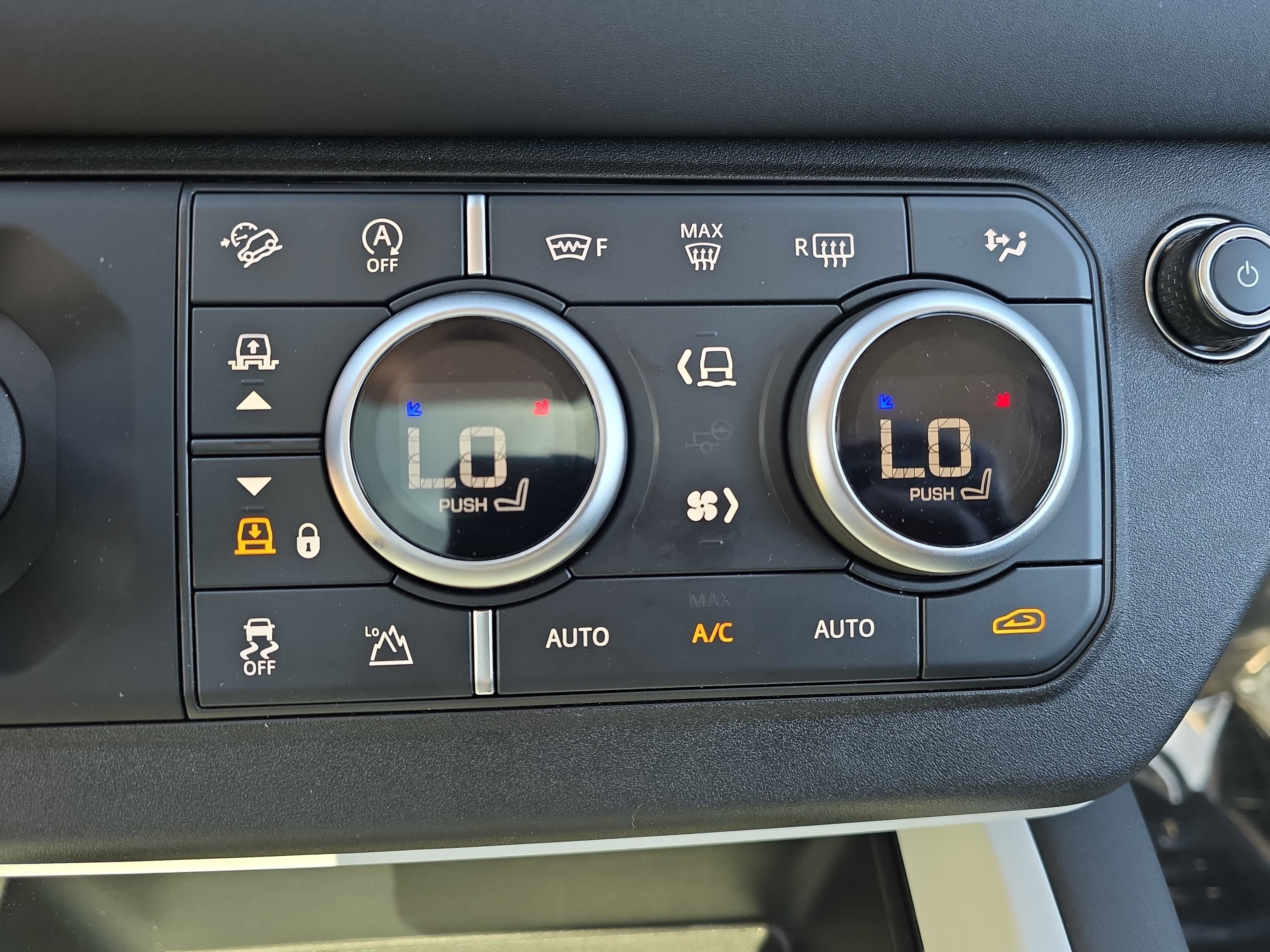 2025 Land Rover Defender S