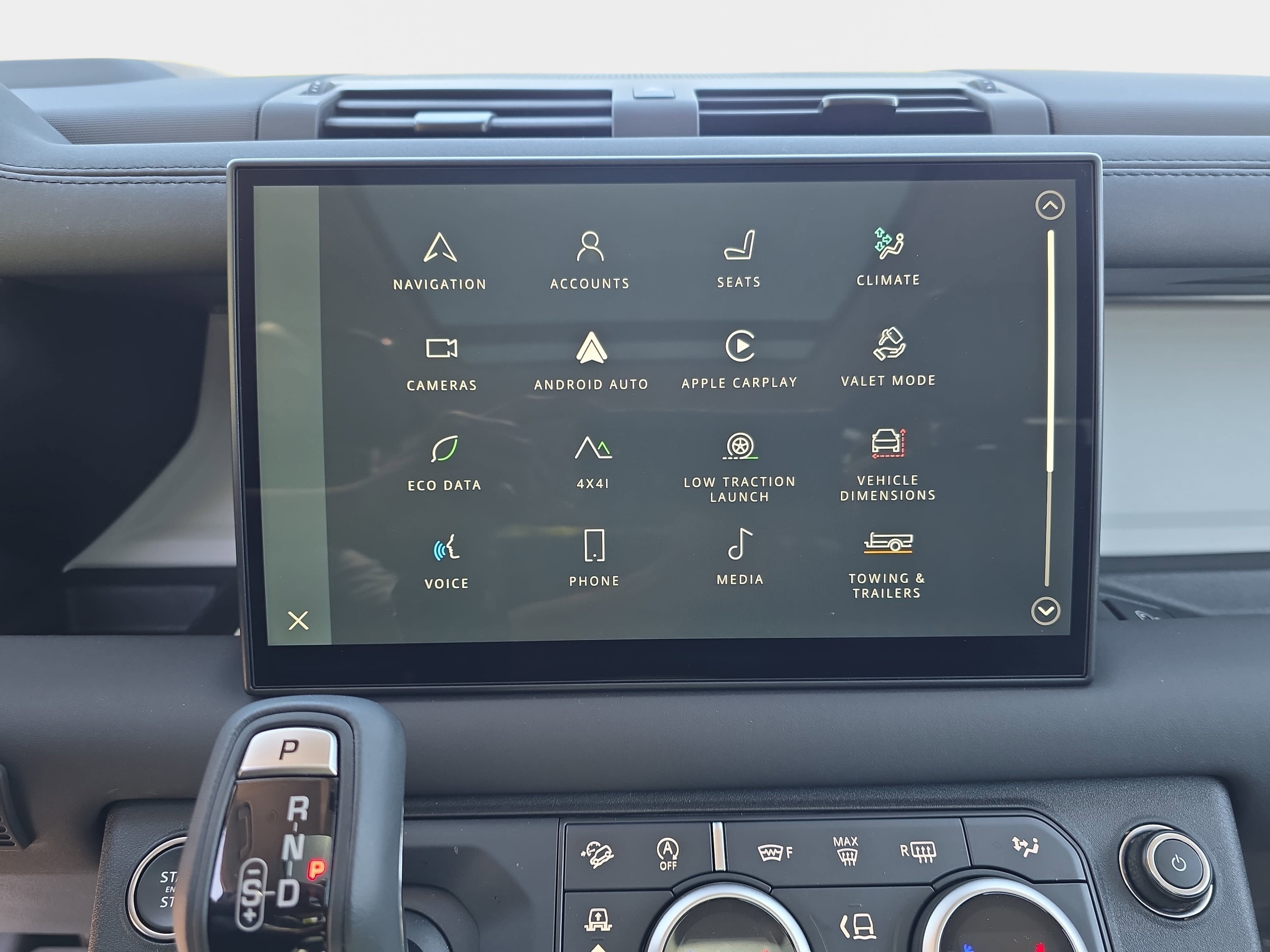 2025 Land Rover Defender S