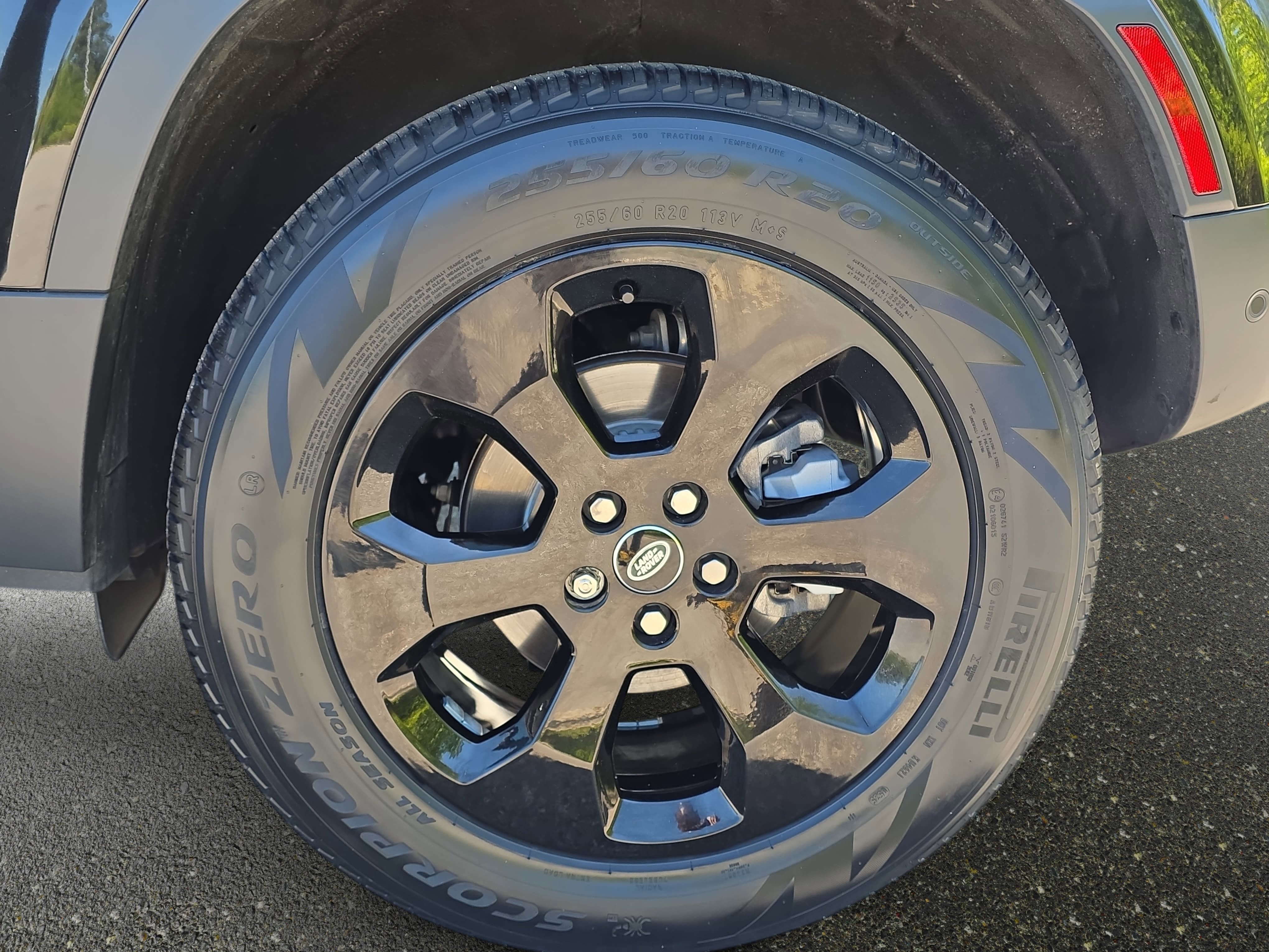 2025 Land Rover Defender S