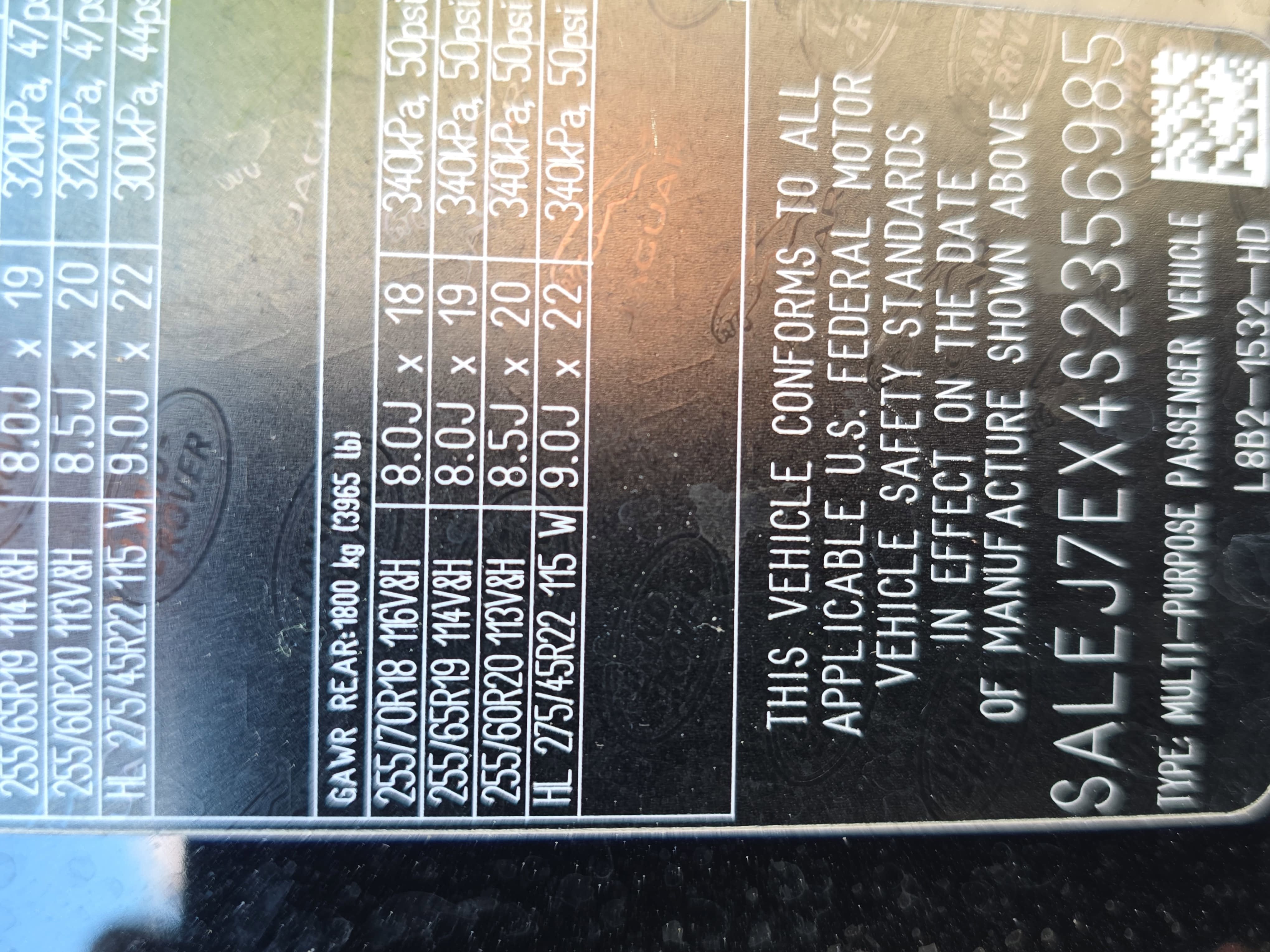 2025 Land Rover Defender S