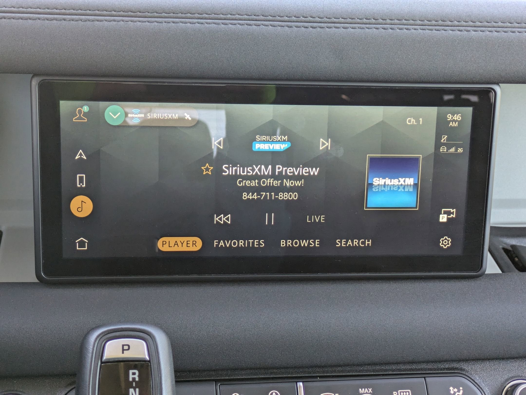 2020 Land Rover Defender SE