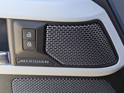 2020 Land Rover Defender SE