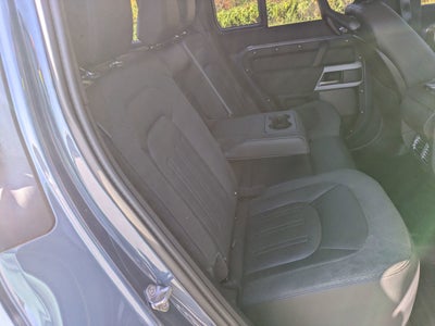 2020 Land Rover Defender SE