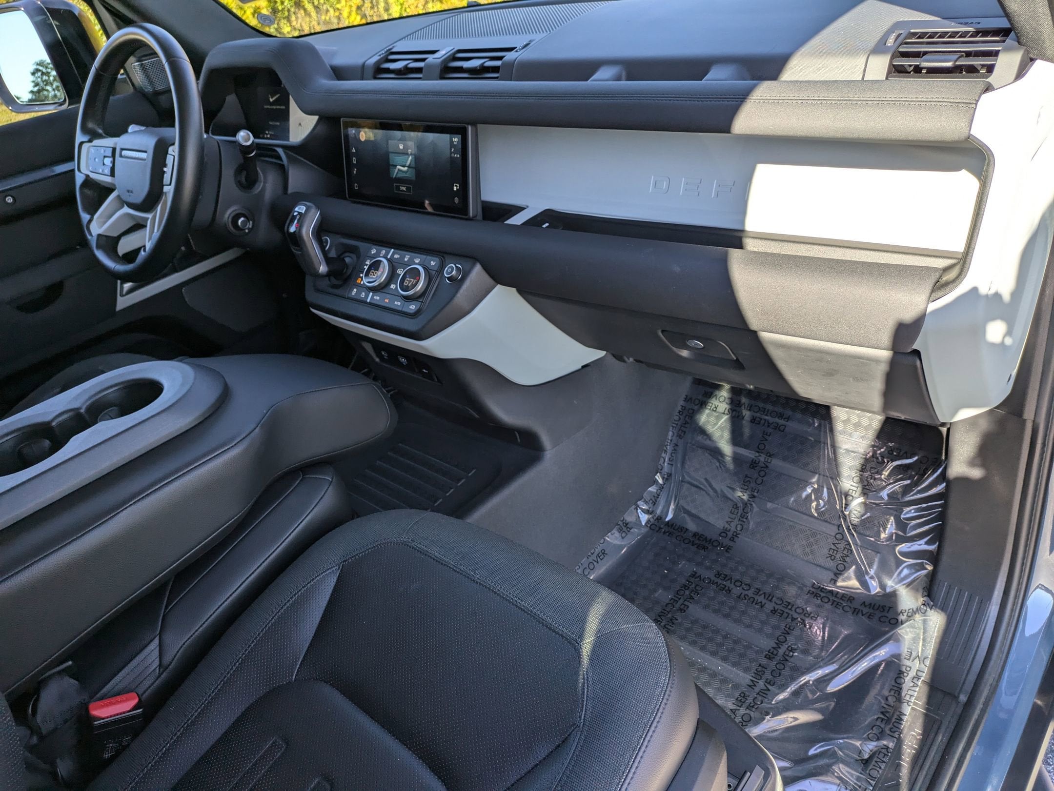 2020 Land Rover Defender SE