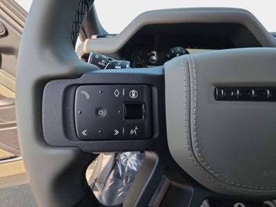 2025 Land Rover Defender V8