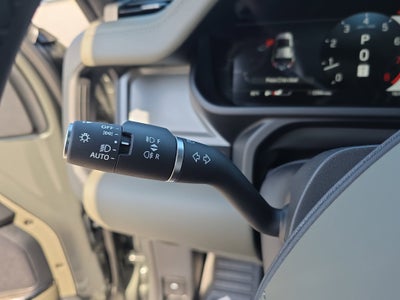 2025 Land Rover Defender V8