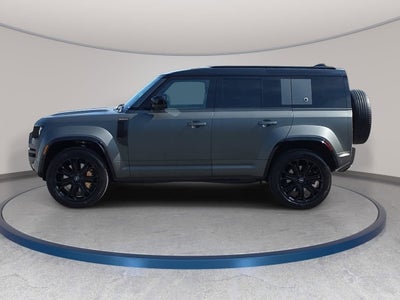 2025 Land Rover Defender V8