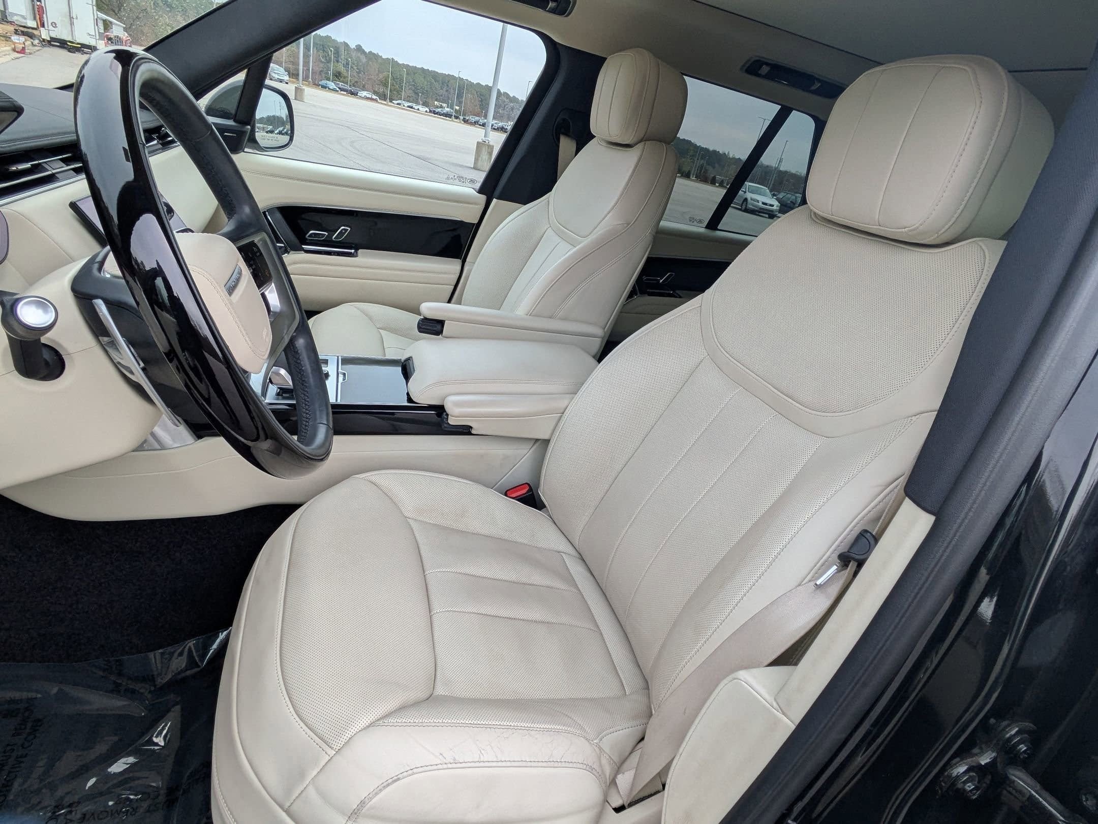 2023 Land Rover Range Rover SE