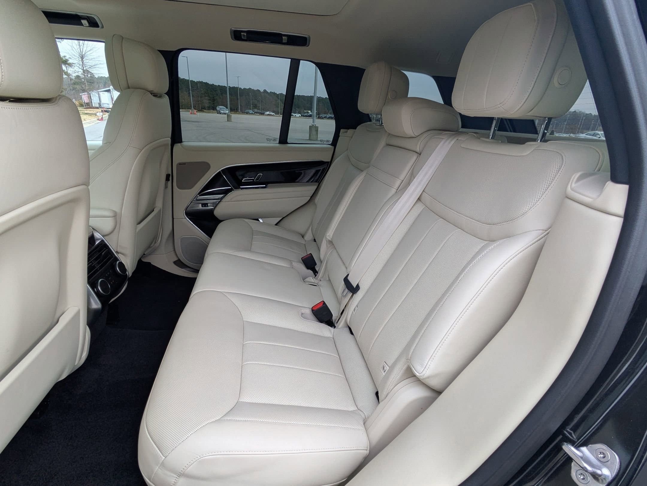 2023 Land Rover Range Rover SE