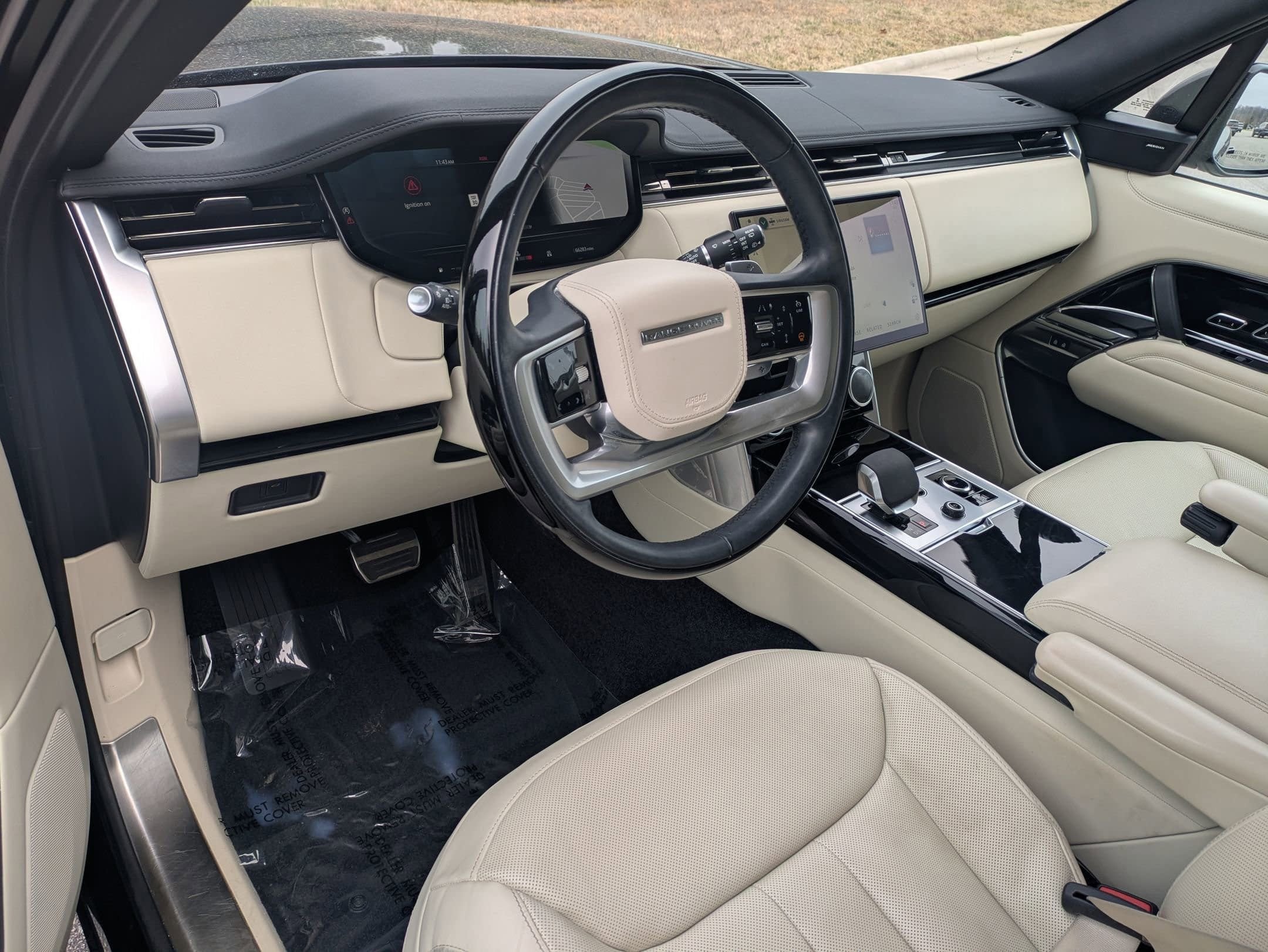 2023 Land Rover Range Rover SE