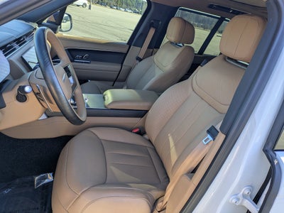 2025 Land Rover Range Rover SE