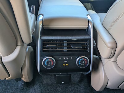 2025 Land Rover Range Rover SE