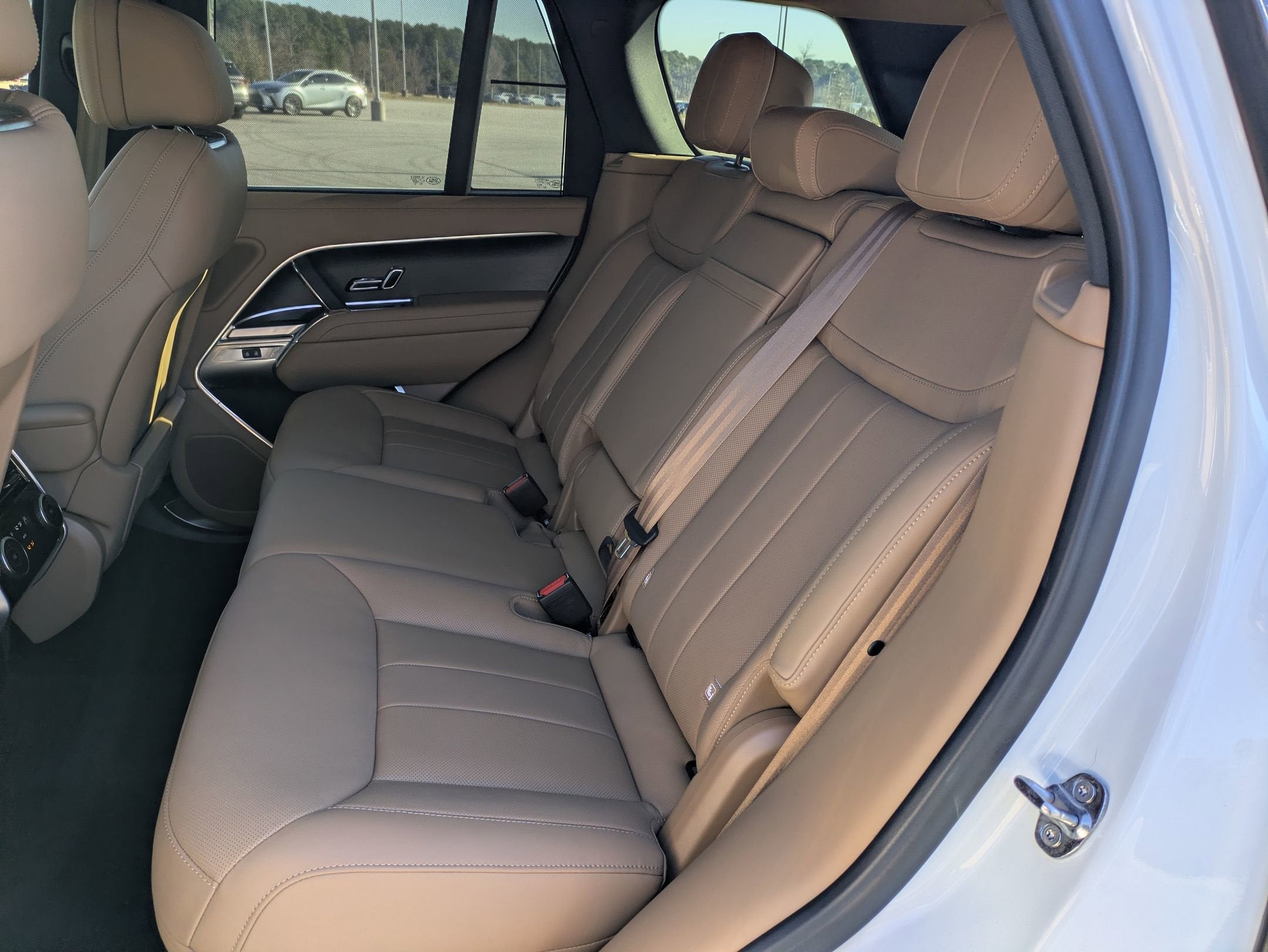 2025 Land Rover Range Rover SE