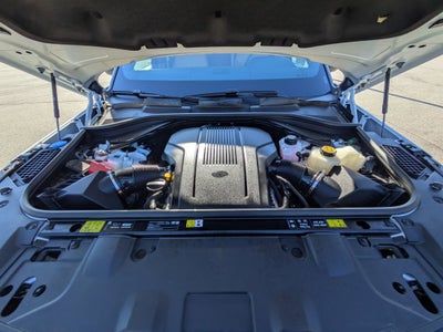 2025 Land Rover Range Rover SE