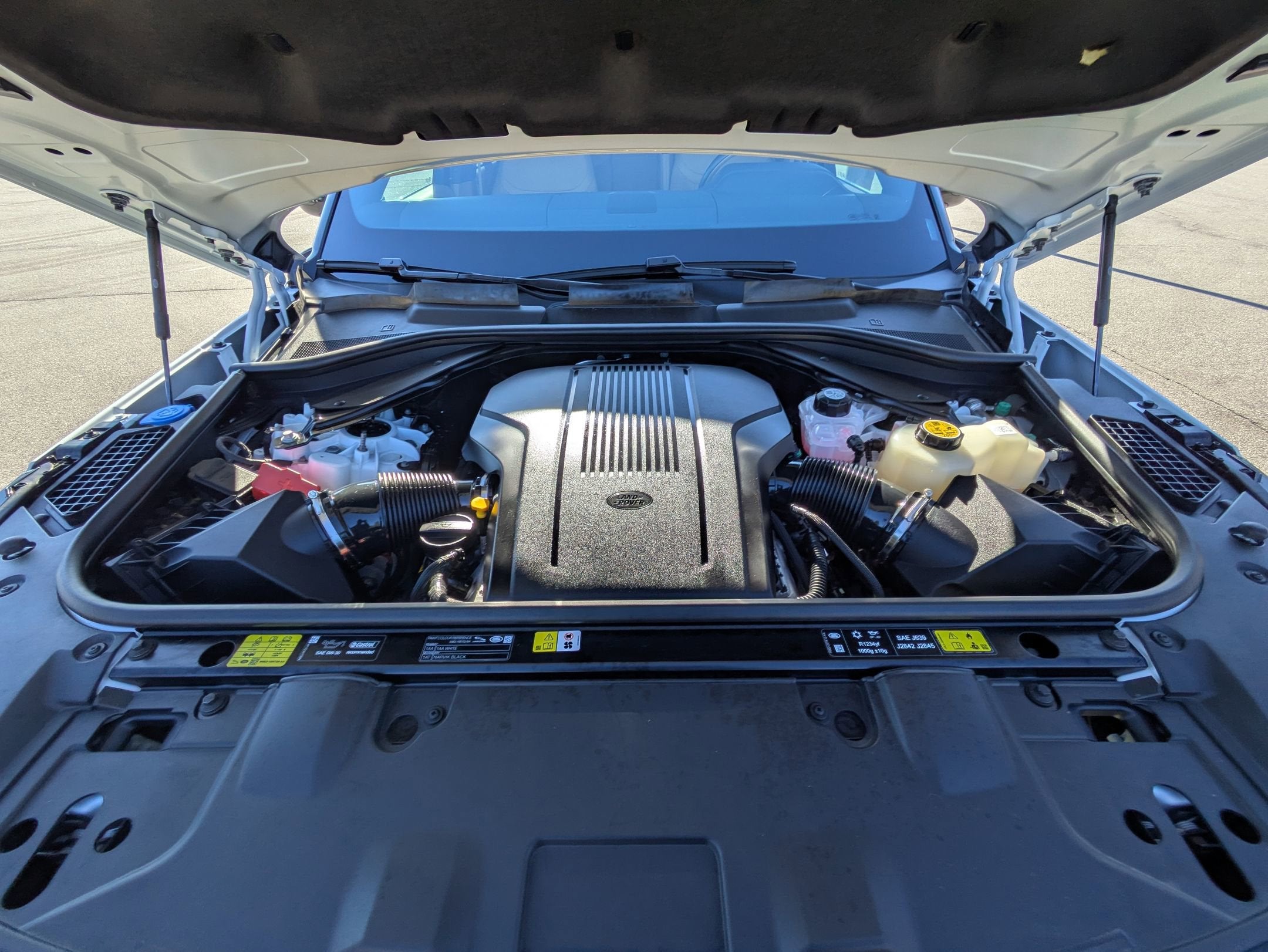 2025 Land Rover Range Rover SE