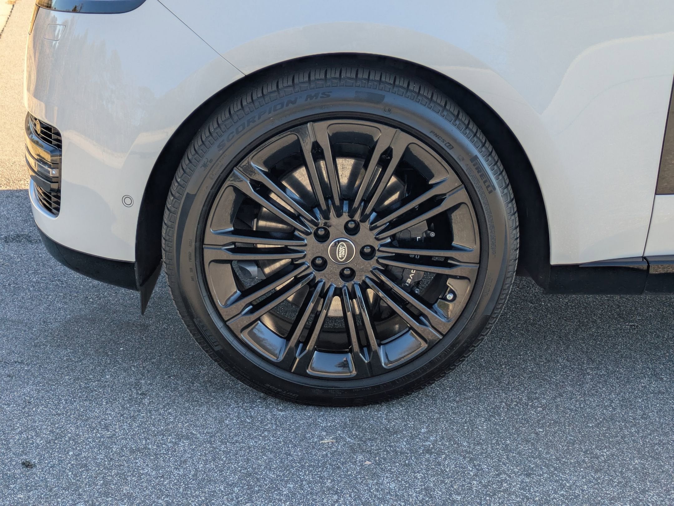 2025 Land Rover Range Rover SE