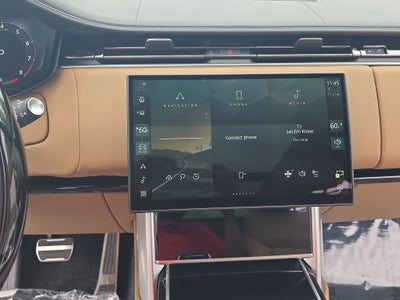 2025 Land Rover Range Rover SE