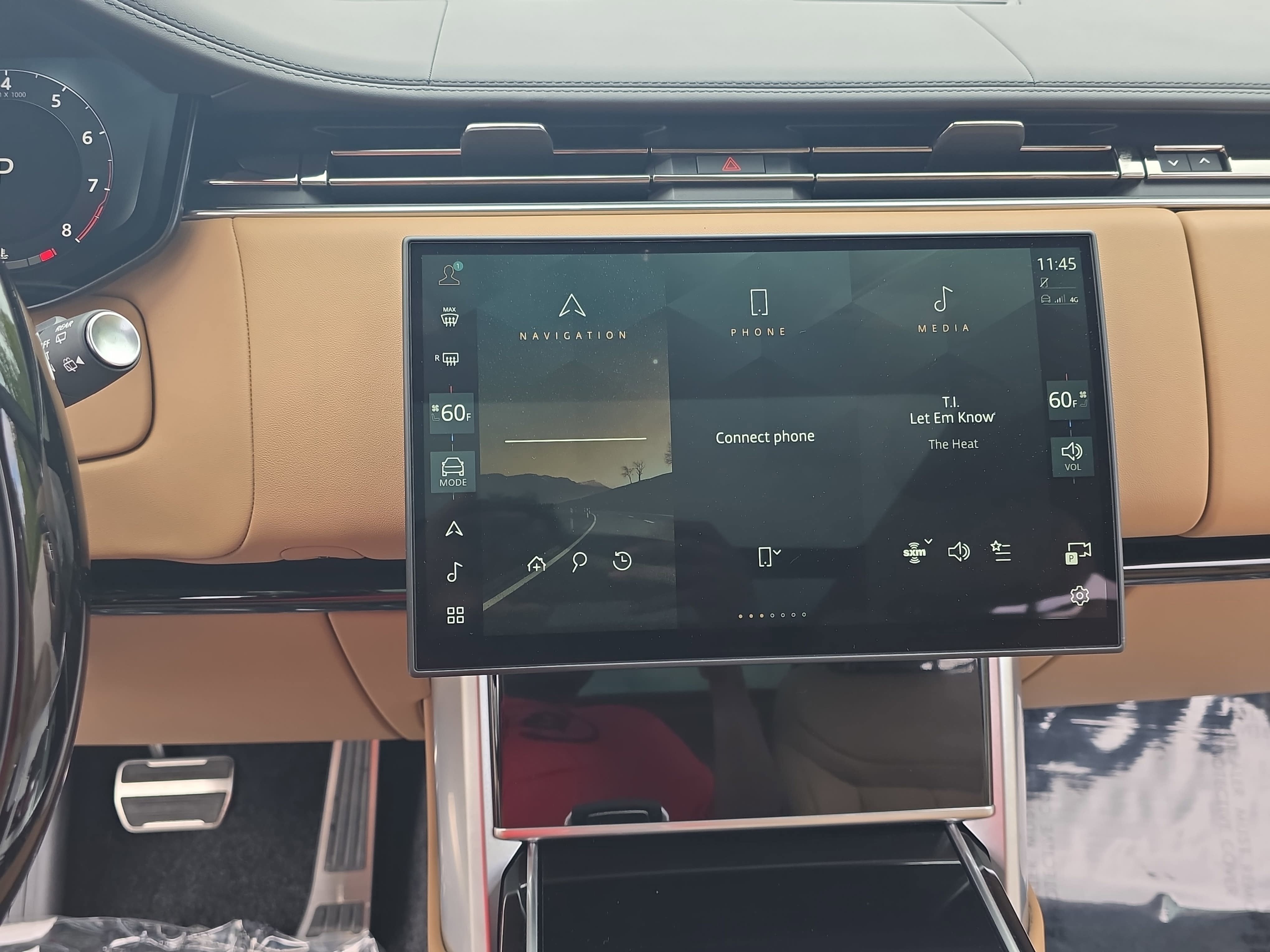 2025 Land Rover Range Rover SE