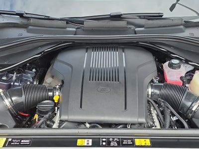 2025 Land Rover Range Rover SE