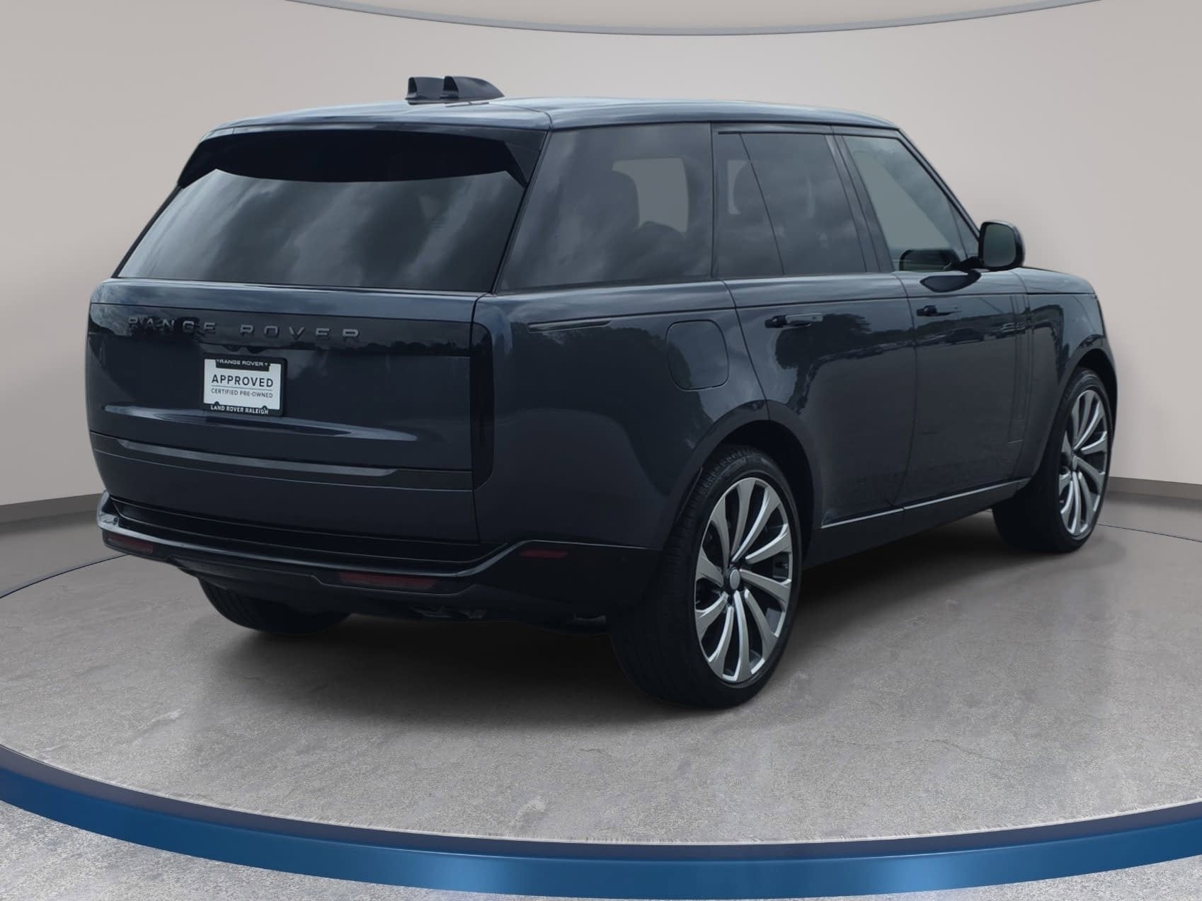 2025 Land Rover Range Rover SE