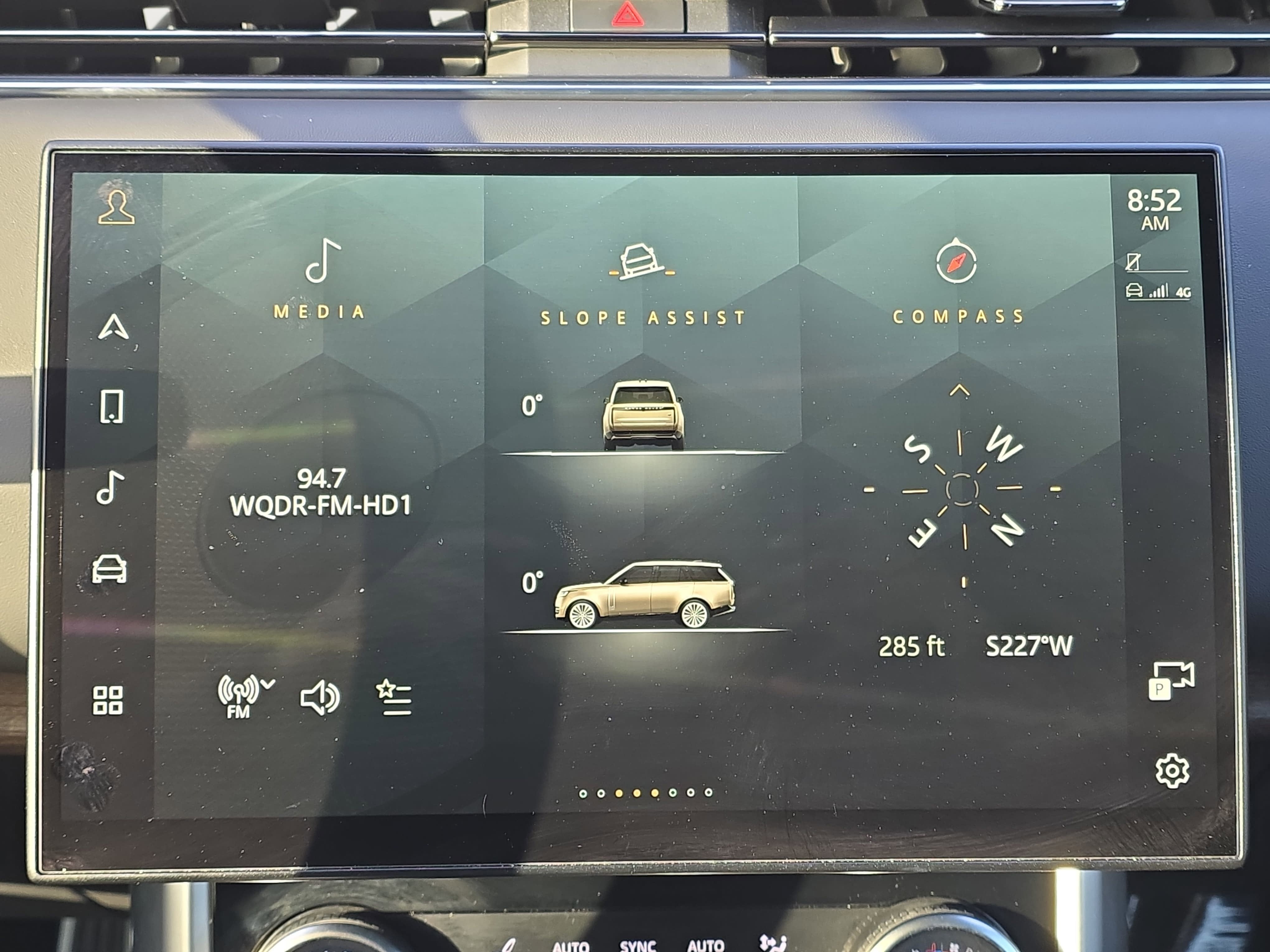 2023 Land Rover Range Rover SE