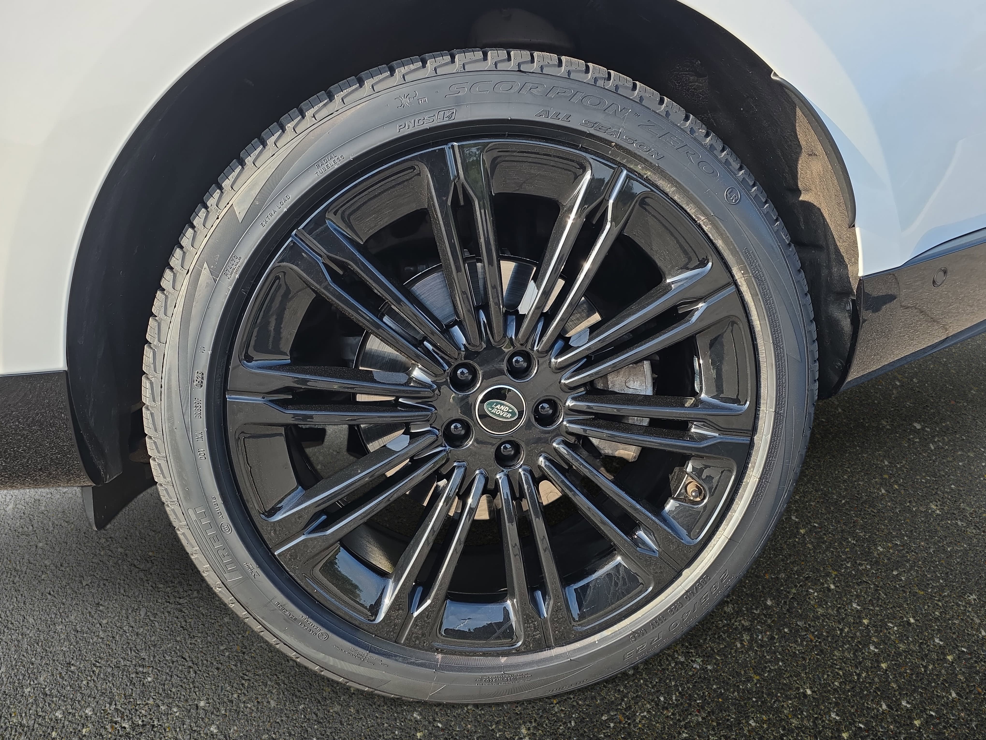 2023 Land Rover Range Rover SE