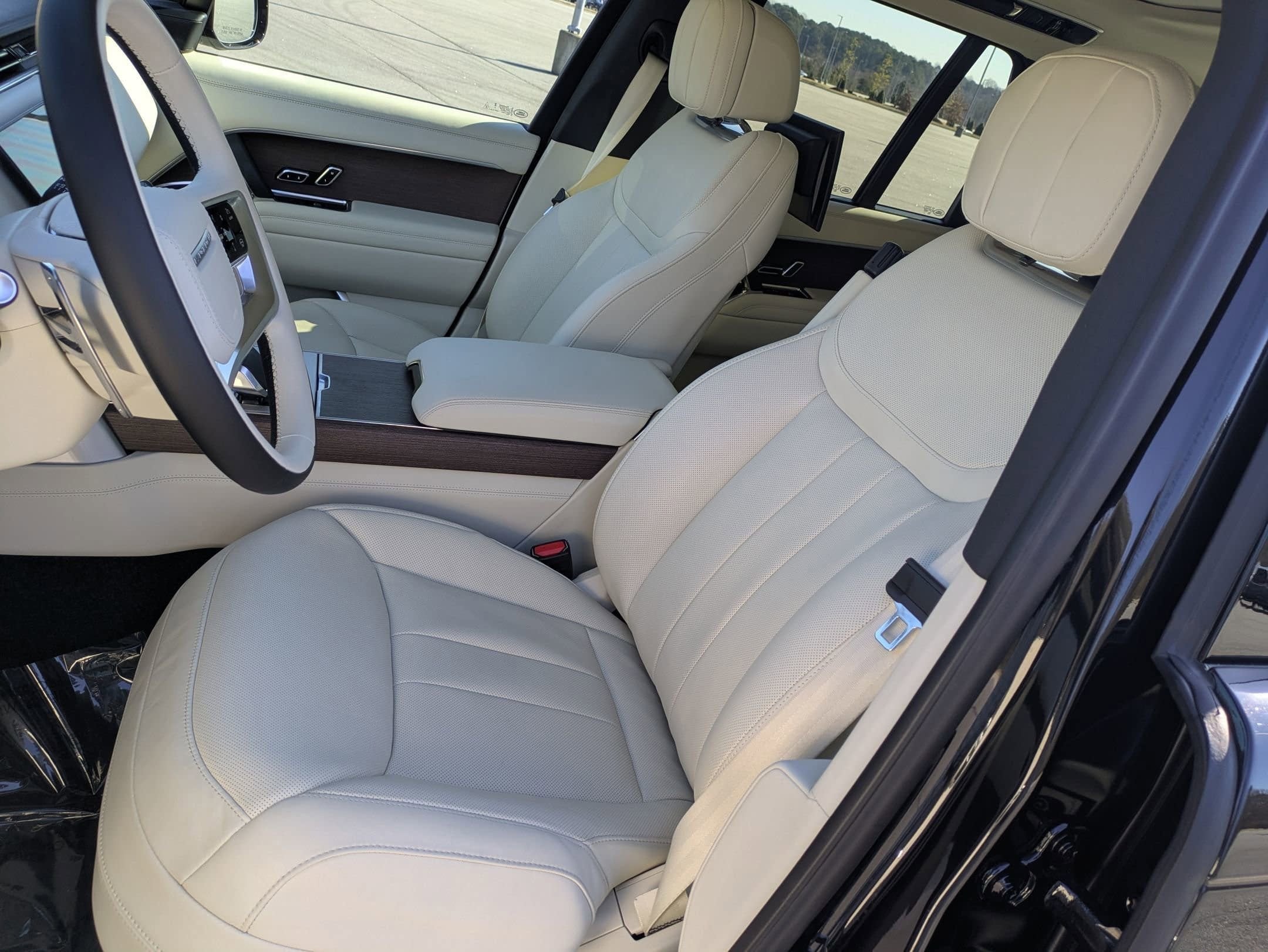 2025 Land Rover Range Rover SE