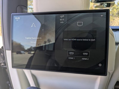 2025 Land Rover Range Rover SE