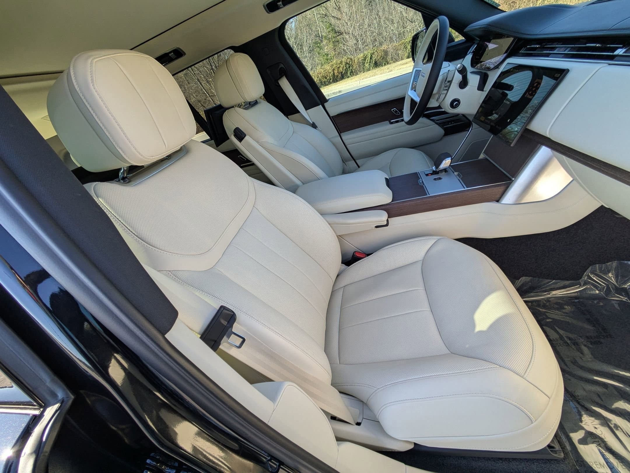 2025 Land Rover Range Rover SE