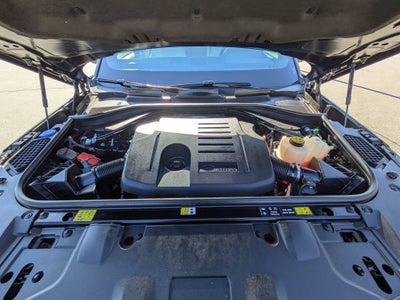 2025 Land Rover Range Rover SE