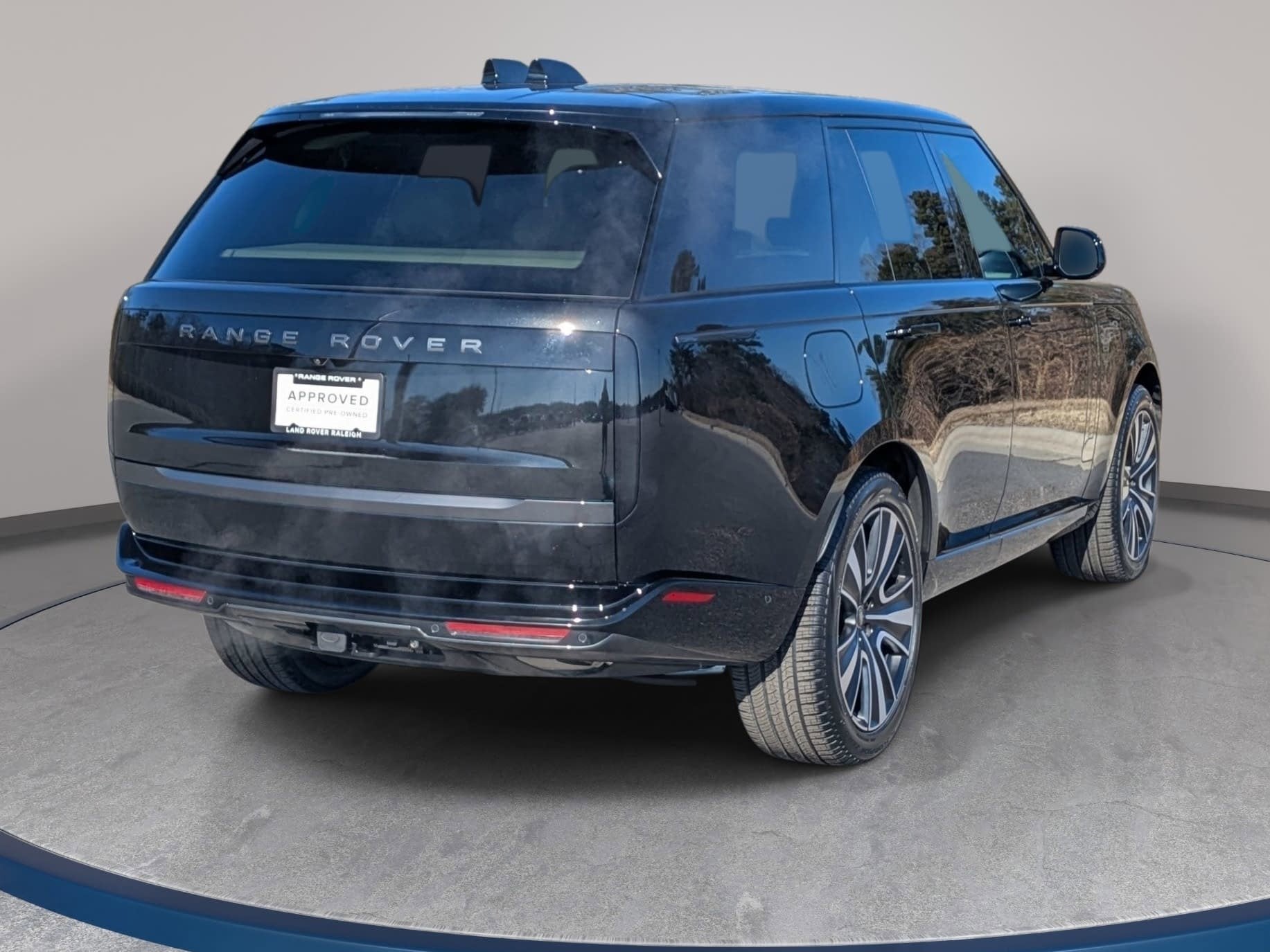 2025 Land Rover Range Rover SE