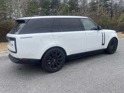 2023 Land Rover Range Rover SE