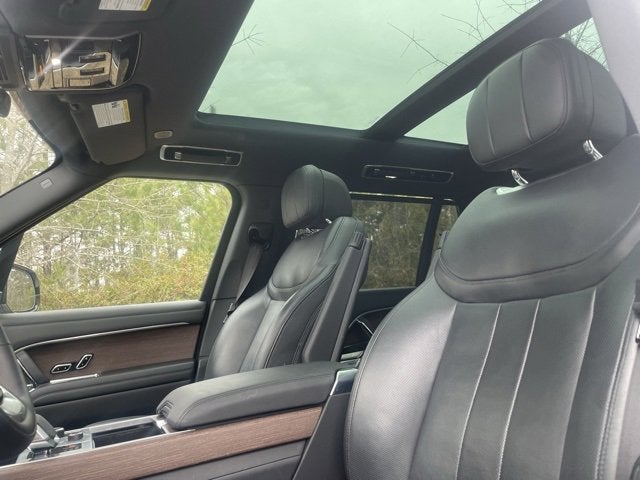 2023 Land Rover Range Rover SE