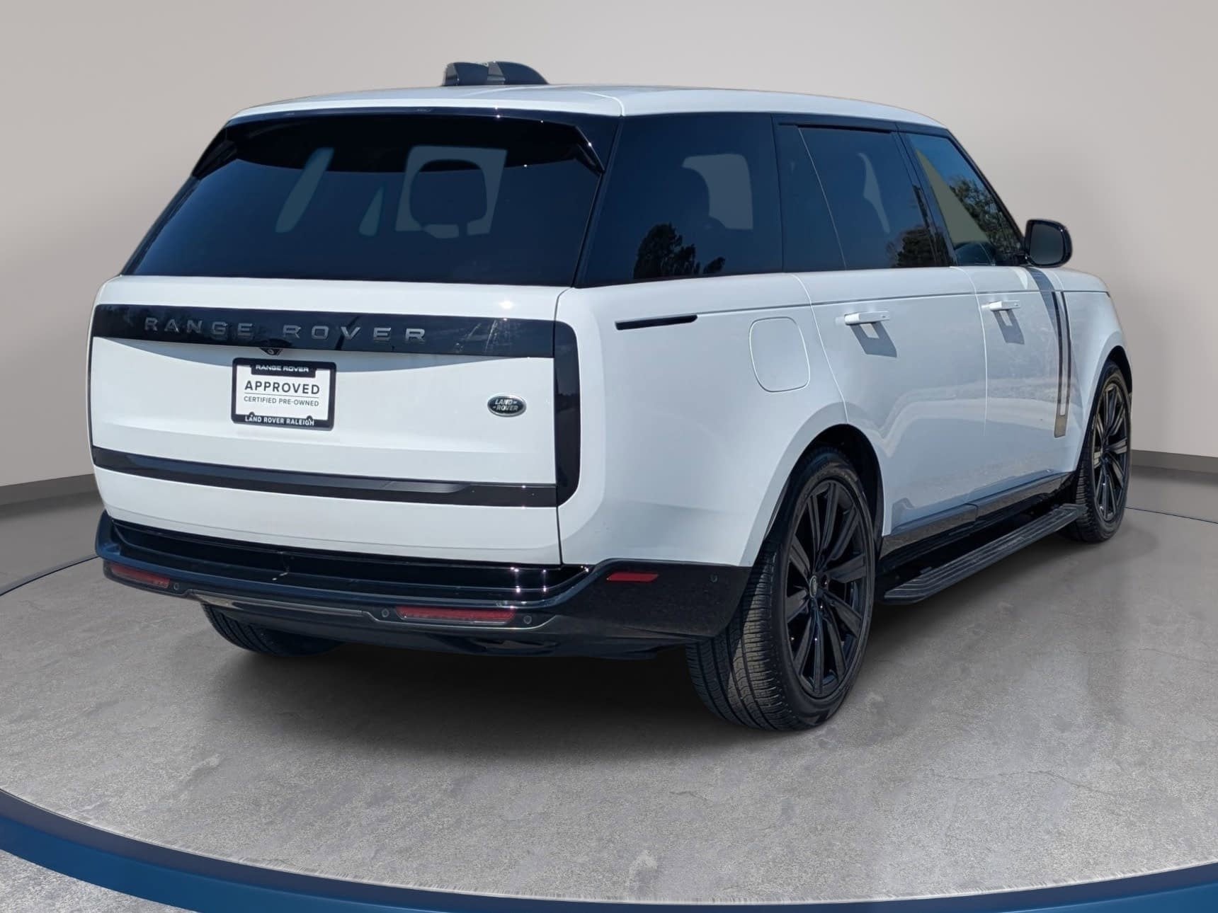2023 Land Rover Range Rover SE