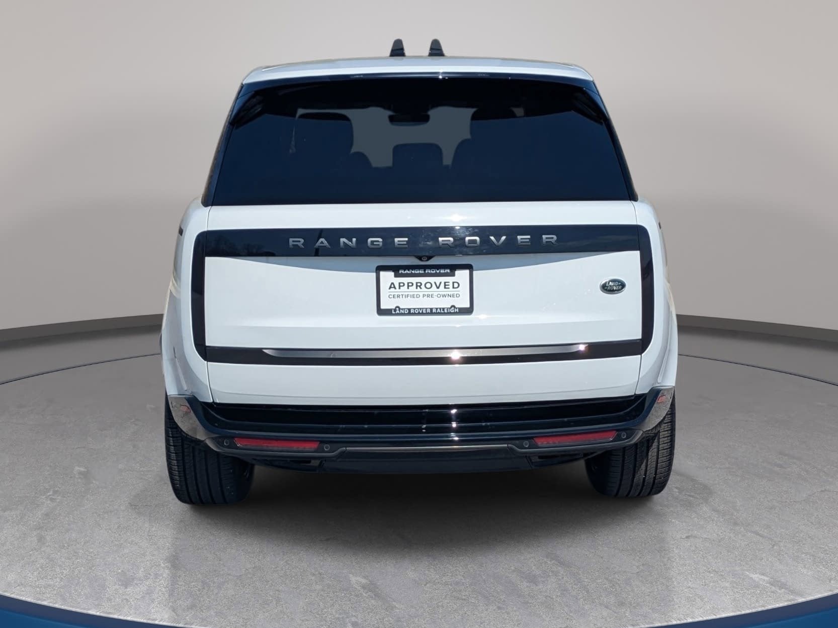 2023 Land Rover Range Rover SE