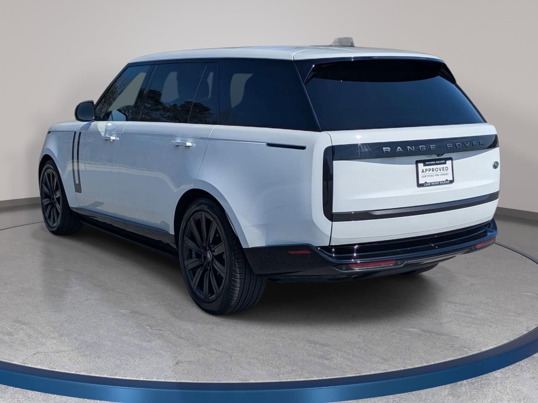 2023 Land Rover Range Rover SE