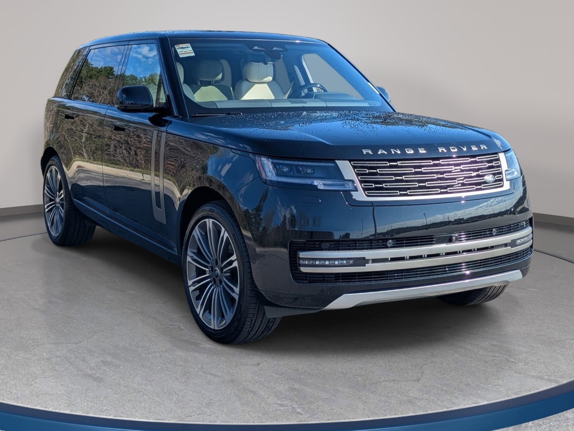 2025 Land Rover Range Rover SE