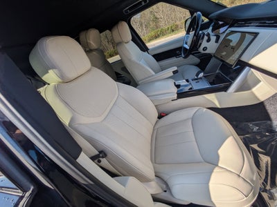 2025 Land Rover Range Rover SE