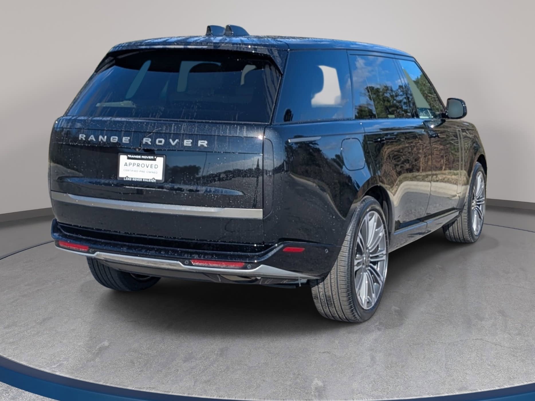 2025 Land Rover Range Rover SE